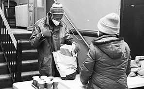 Feeding the Needy : Homeless : Street Life : New York : Personal Photo Projects : Photos : Richard Moore : Photographer